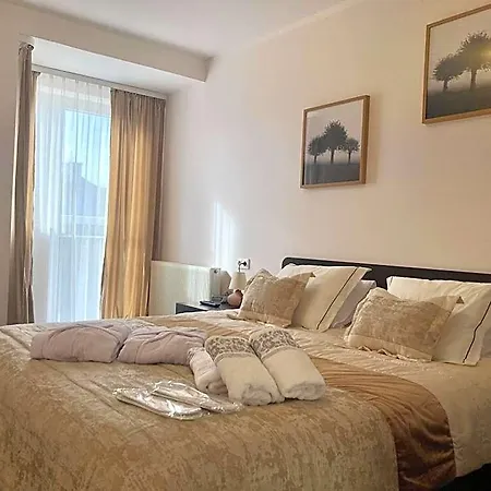 Hotel Solec 2*
