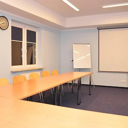 Hotel Solec 2*