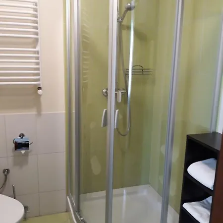 Hotel Solec 2*